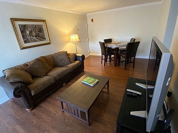 2nd image of 3374 Woodburn Rd APT 14