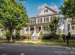 10022 Triple Oak Rd, Charlotte, NC 28277