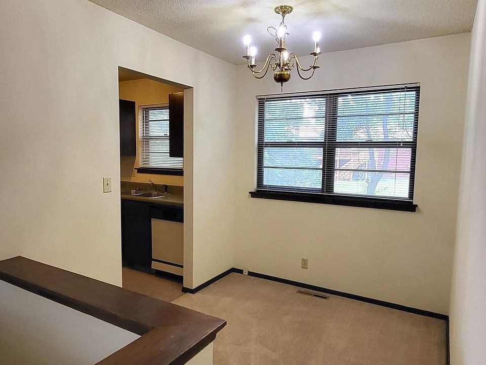 Main floor dining area