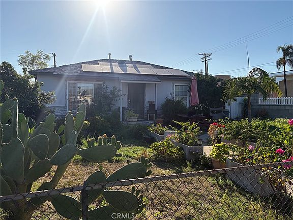 3rd image of 547 N Angeleno Ave