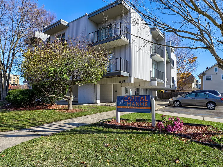 Capital Manor Apartments — Photo 11