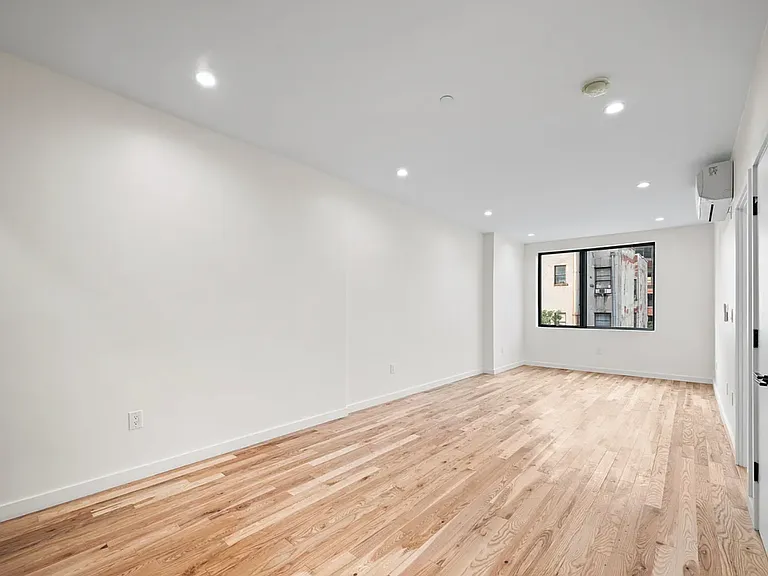 463 W 125th St #5B — Photo 6