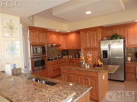 5th image of 6081 Silver King Blvd Unit 201