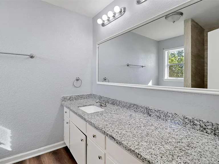 238 Sleepy Hollow Dr — Photo 20