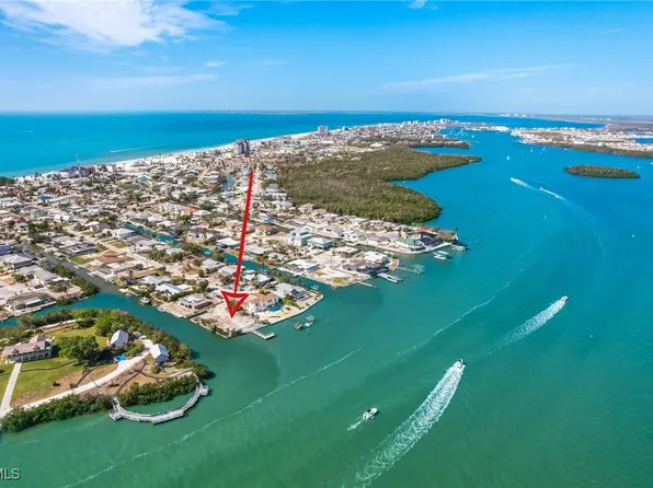 474 Washington Ct, Fort Myers Beach, FL 33931