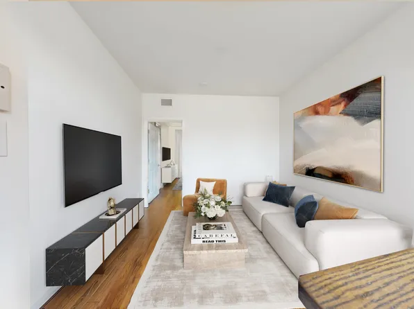 170 Thompson Street image 1 of 7