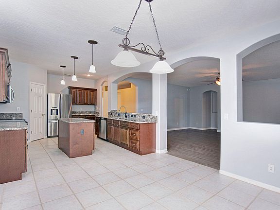 4th image of 4082 Orchard Dr