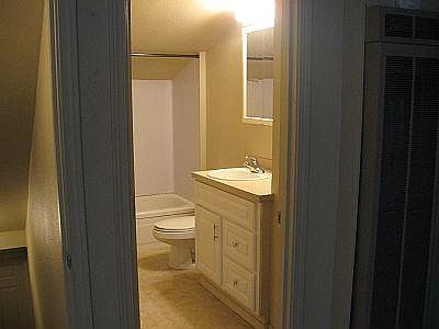 5th image of 12001 N Lakeshore Dr #B