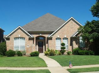 3832 Rockbrook Dr, Carrollton, TX 75007