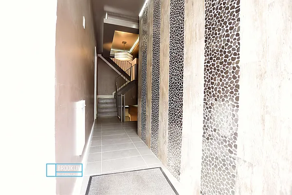 Rented by null | media 31