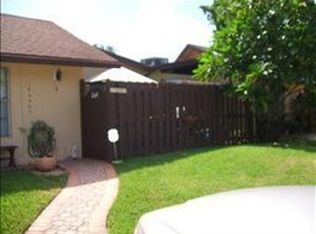 103 Essex Rd, Hollywood, FL 33024