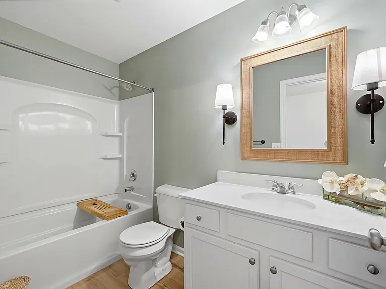 2546 Huntleigh Ln — Photo 21