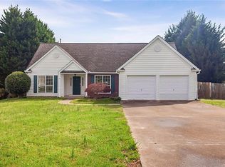 111 Meadowview Ln, Powder Springs, GA 30127