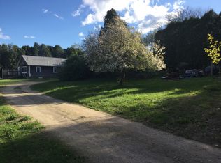 1740 Mooresfield Rd, South Kingstown, RI 02879