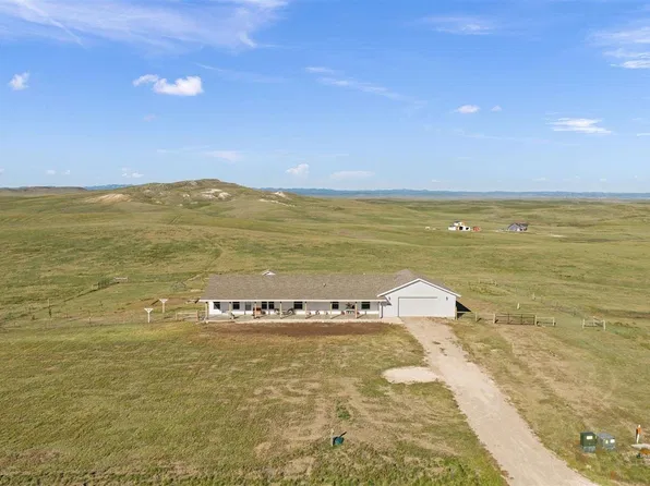 23921 Cisco Ln, Rapid City, SD 57703