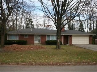 2420 Fir St, Glenview, IL