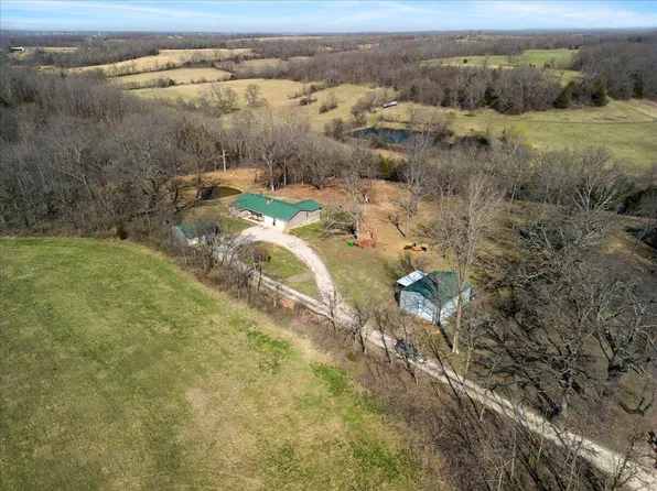 3597 Kemper Road, Mountain Grove, MO 65711