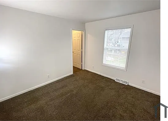 2916 Stuart St — Photo 7