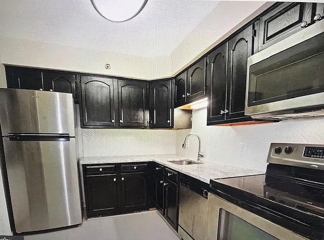 1301 N Courthouse Rd #1016 — Photo 11