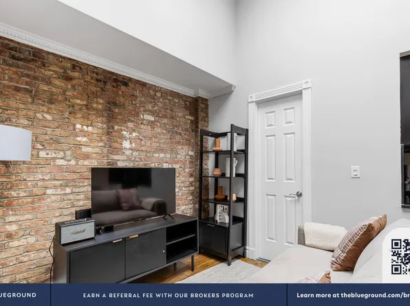 120 Christopher Street image 4 of 26