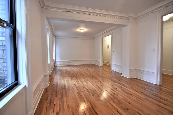 Rented by Buchbinder & Warren | media 21