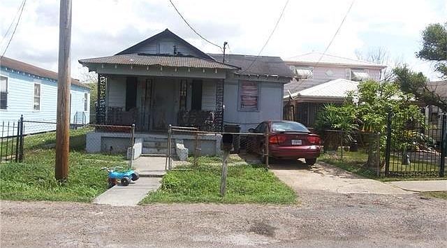 1st image of 1712 Odeon Ave