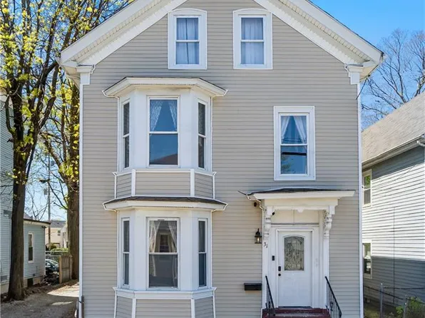 31 Gilmore St, Providence, RI 02907