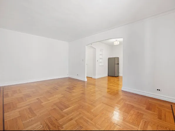 860 Grand Concourse image 8 of 12