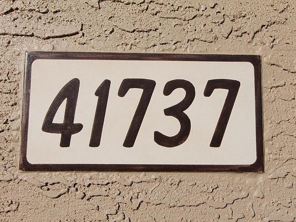 5th image of 41737 W Warren Ln