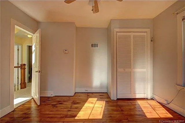 290 W Main St — Photo 10