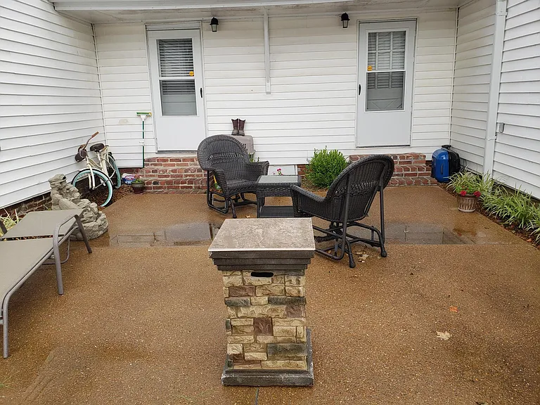 105 S McLemore Ave #2 — Photo 18