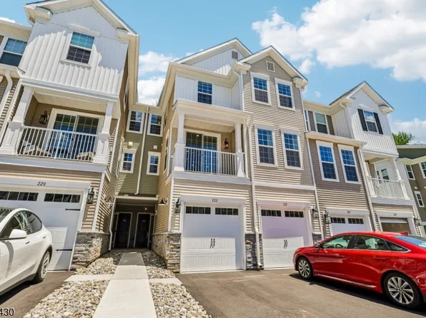 222 Myrtle Rd, Warren, NJ 07059