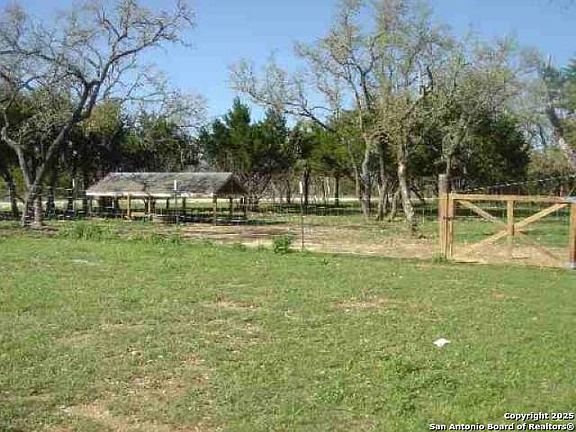 3rd image of 460 Kimberly Drive