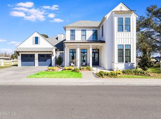 103 Grand Oak Dr, Broussard, LA 70518