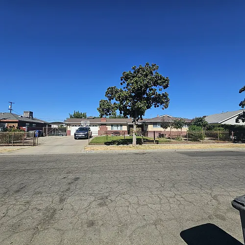 2424 S Poppy Ave Photo 1