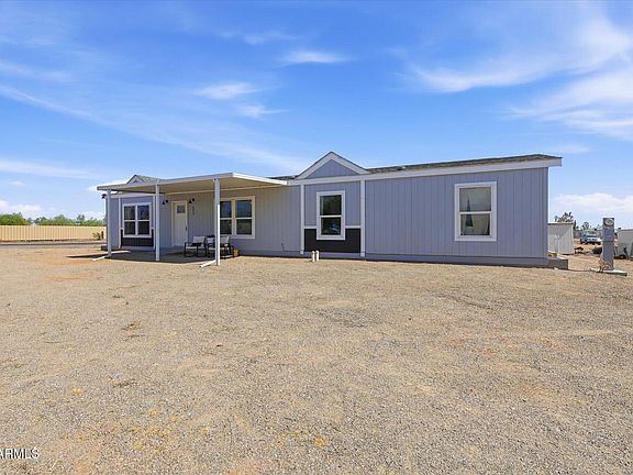 5th image of 833 W Tepee Street