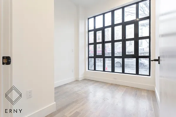 Rented by Pinn Realty | media 22