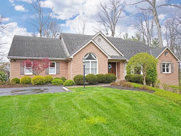 7921 Indian Bluff Ln, Cincinnati, OH 45241