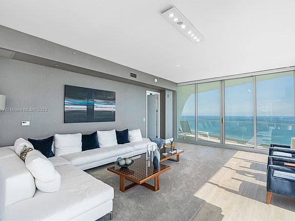 4th image of 16901 Collins Ave APT 2701