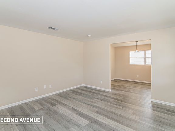 4th image of 293 Bonnlyn Dr