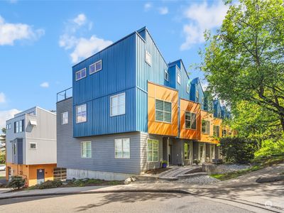 2375 Harbor Avenue SW, Seattle, WA, 98126