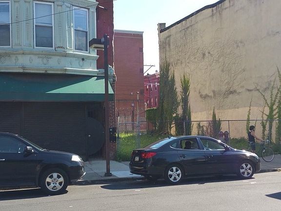3rd image of 1414 W Susquehanna Ave APT 2R
