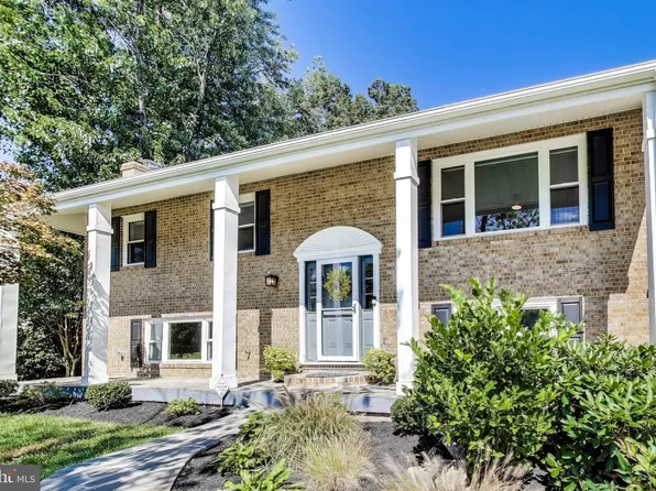 1272 Mayo Ridge Rd, Edgewater, MD 21037