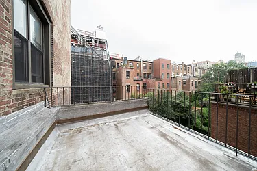 Rented by Living New York