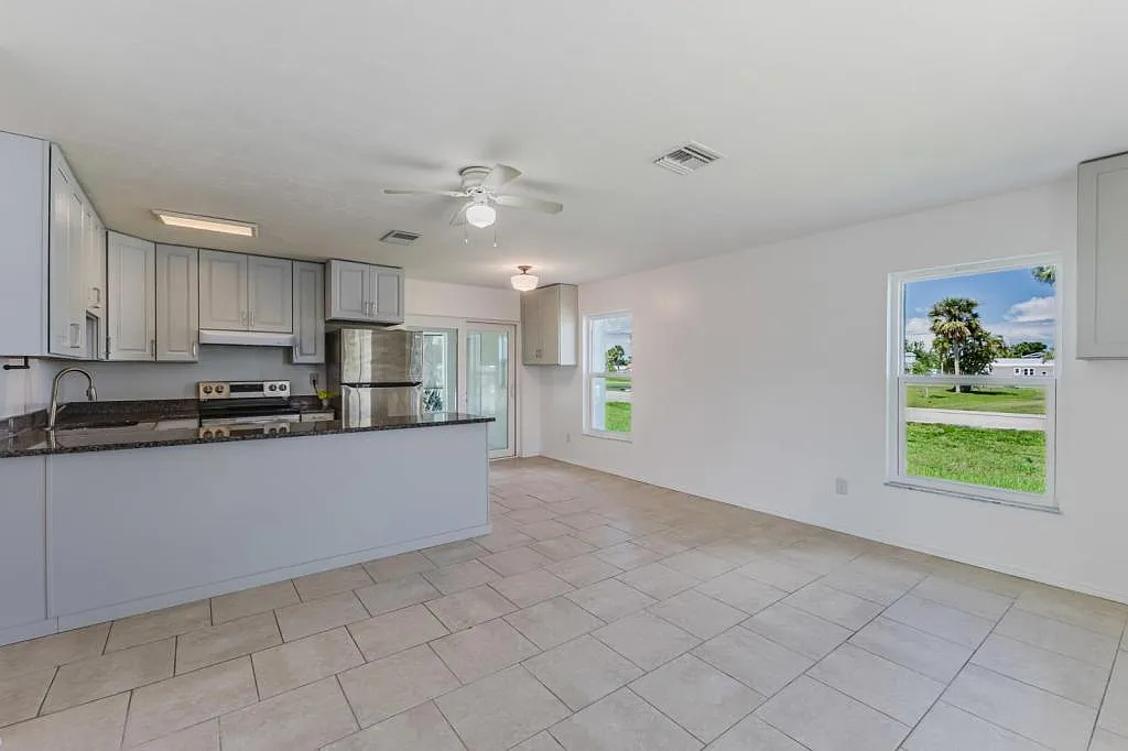 16599 Davis Rd — Photo 1