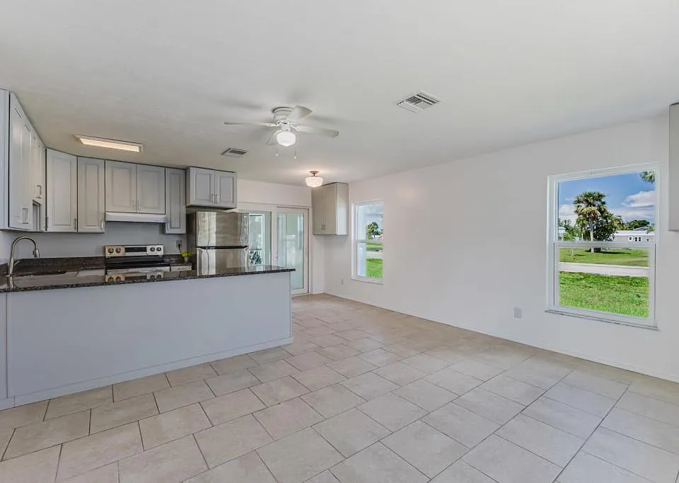 16599 Davis Rd