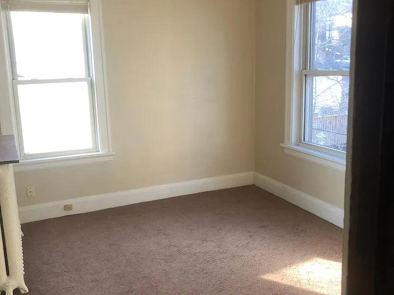 1215 E 3rd St #2 — Photo 3