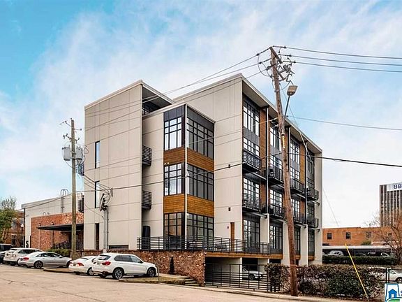 2nd image of 2226 1st Ave S APT 302