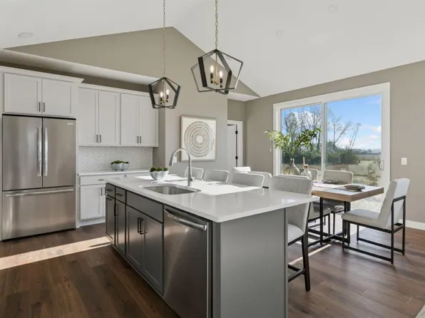 19704 Brooklyn Trl, Farmington, MN 55024