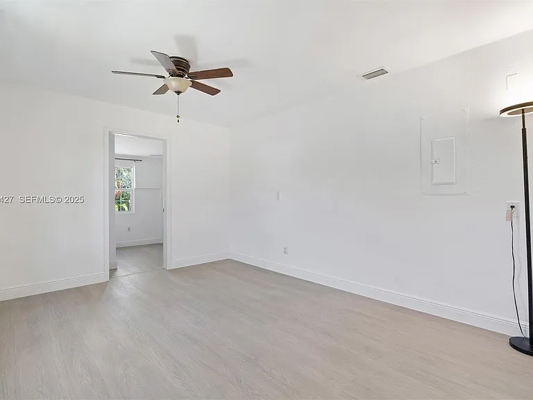 11448 68th St N — Photo 24